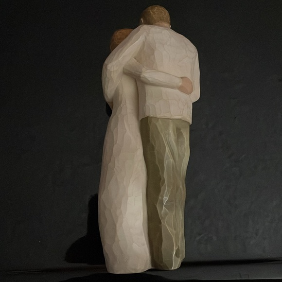 Willow Tree Figurine, Our Gift Sculpted Hand-Painted Figure - Picture 3 of 4